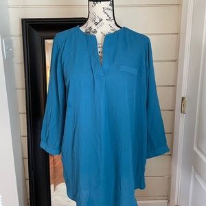 Beautiful Turquoise Blue Blouse. Size L.